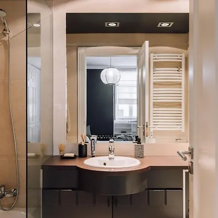 アパート Tanigawa - 2 Bedrooms In Santo Antonio リスボン